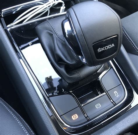 Основные возможности навигационной системы в автомобиле Skoda Karoq