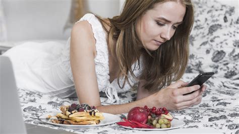 Советы и рекомендации по укреплению здоровья пернатых с помощью народной терапии